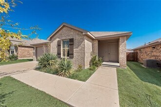 16640 Portage St in Justin, TX - Building Photo - Building Photo