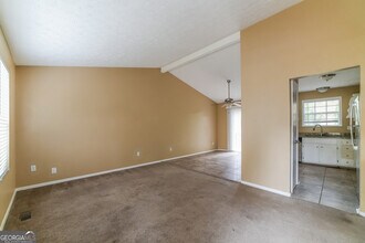 850 Highland Terrace NE in Marietta, GA - Foto de edificio - Building Photo
