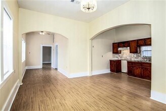 2115 Radcliffe St in Houston, TX - Building Photo - Building Photo