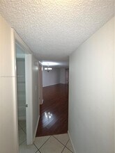 10451 W Broward Blvd in Plantation, FL - Building Photo - Building Photo