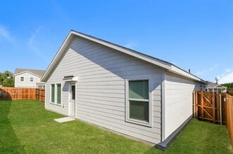 2807 Silent Wy in Crandall, TX - Building Photo - Building Photo