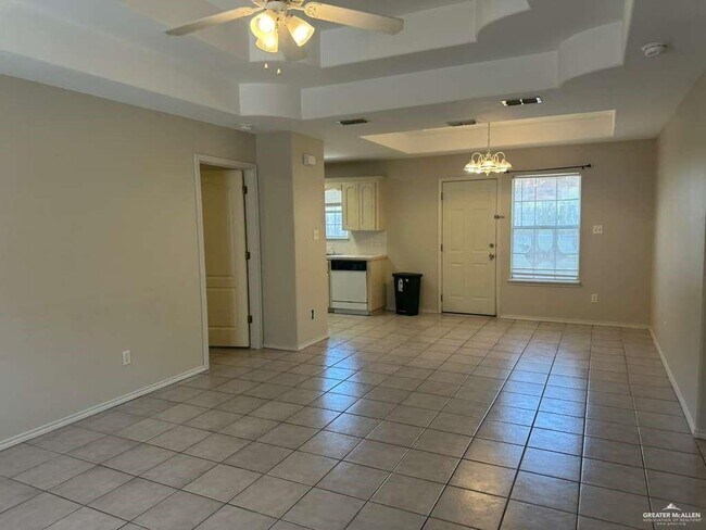 7 Fort Brown Ave in Edinburg, TX - Building Photo - Building Photo