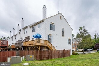 6352 Dakine Cir in Springfield, VA - Building Photo - Building Photo
