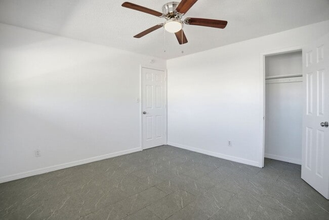 907 N 20th St in Fort Pierce, FL - Building Photo - Building Photo