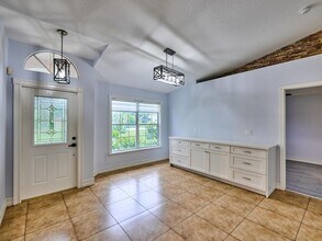 17567 84th Ct N in The Acreage, FL - Foto de edificio - Building Photo