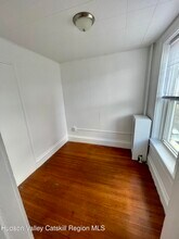 320 Warren St in Hudson, NY - Building Photo - Building Photo