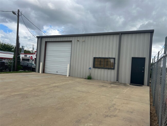 4700 Keller Haslet Rd in Keller, TX - Building Photo - Building Photo