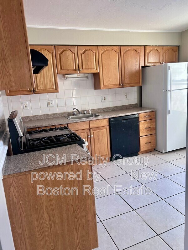 40 Hurd St in Melrose, MA - Foto de edificio - Building Photo