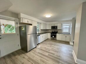 40 Oakland St in Pittsburgh, PA - Building Photo - Building Photo