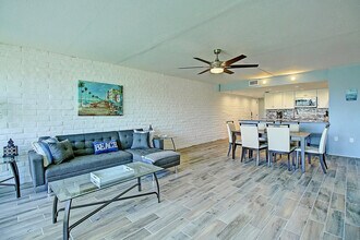 1322 Eleventh St in Port Aransas, TX - Building Photo - Building Photo