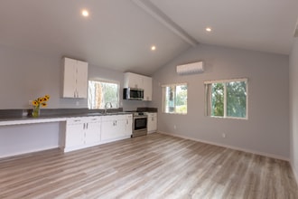 2191 Chestnut Ave in Long Beach, CA - Building Photo - Building Photo