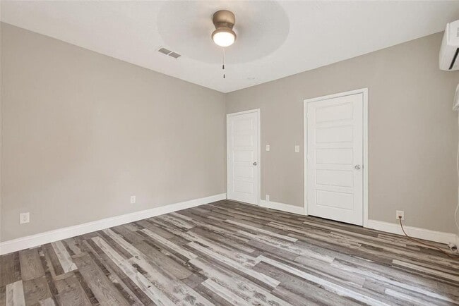 property at 1511 Scharpe St