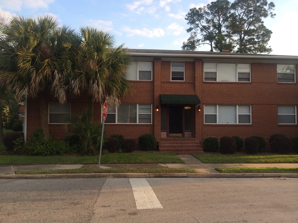 3050 Belden St in Jacksonville, FL - Foto de edificio