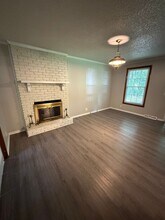 110 Oakwood Dr in Dickson, TN - Building Photo - Building Photo