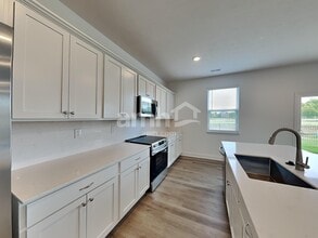 9166 Henley Ave in Reynoldsburg, OH - Building Photo - Building Photo