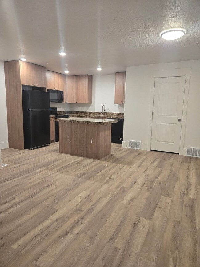 property at 415 Cheyenne Dr