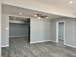 8308 John St in Houston, TX - Building Photo - Building Photo