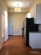 1058 N Damen Ave in Chicago, IL - Building Photo - Building Photo