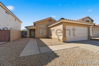 17216 N Wavyleaf Ave in Surprise, AZ - Building Photo - Building Photo