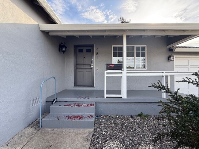 484 Nabor St in San Leandro, CA - Building Photo - Building Photo