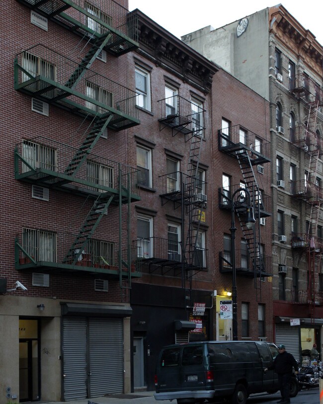 54 Ludlow St in New York, NY - Foto de edificio - Building Photo