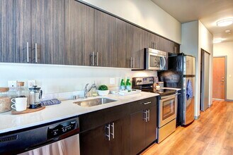 Canvas in Seattle, WA - Foto de edificio - Building Photo