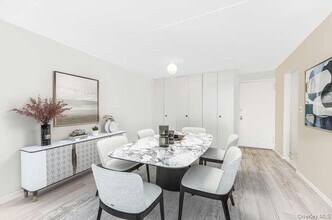 1155 Warburton Ave, Unit 2V in Yonkers, NY - Building Photo - Building Photo