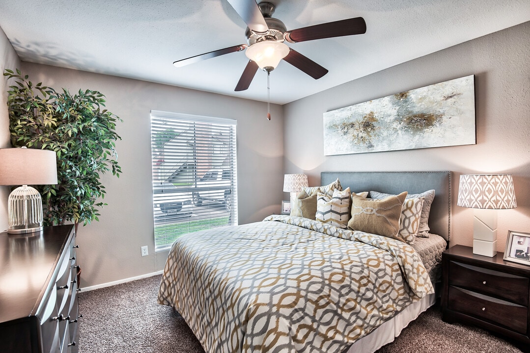 Nichols Square Apartments in Bay City, TX - Building Photo