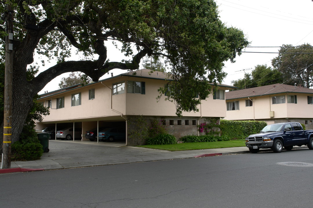 785 Roble Ave in Menlo Park, CA - Building Photo