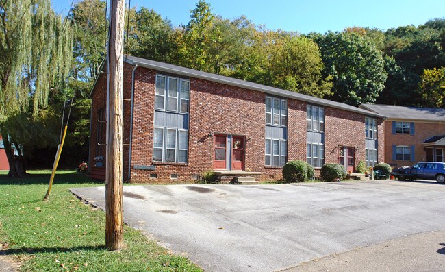 806 Teaberry Rd in Knoxville, TN - Foto de edificio - Building Photo