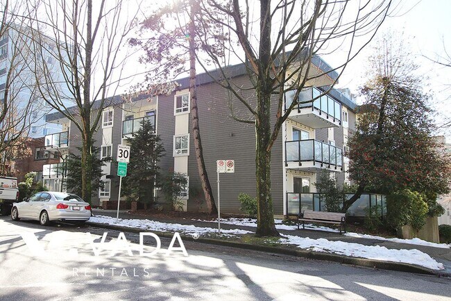 1396 Burnaby St in Vancouver, BC - Building Photo - Building Photo