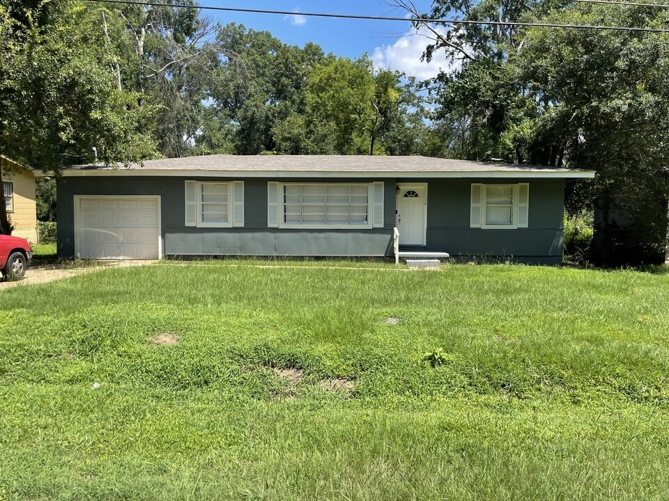 138 Del Rio St in Jackson, MS - Building Photo
