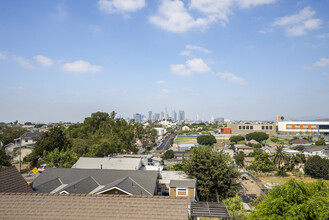 2813 E 6th St in Los Angeles, CA - Building Photo - Building Photo