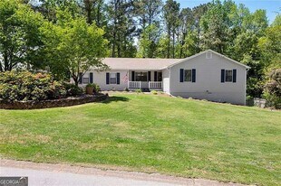 14 Mill Ct in Dallas, GA - Building Photo