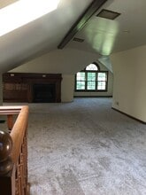 926 Tibbetts Wick Rd in Girard, OH - Building Photo - Building Photo