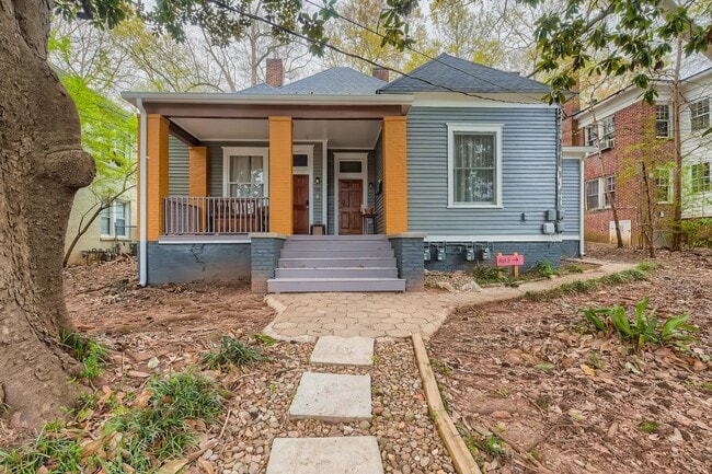 1221 Euclid Ave NE, Unit 2