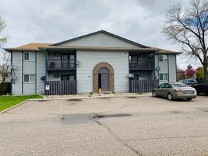 332 Terri Dr in Loveland, CO - Building Photo - Building Photo