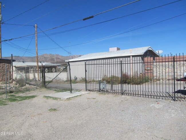 4409 Madera Ave in El Paso, TX - Building Photo - Building Photo