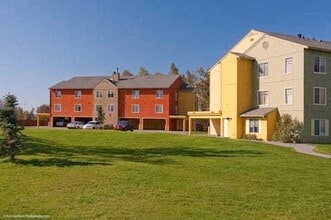 Brighton Park in Anchorage, AK - Foto de edificio - Building Photo