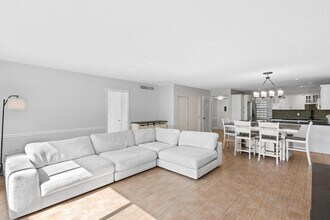 3791 NW 84th Ave, Unit 1F in Sunrise, FL - Building Photo - Building Photo