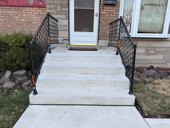 property at 7616 Howard Ave