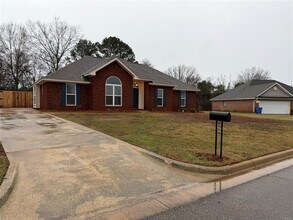 493 Harvest Loop in Prattville, AL - Building Photo - Building Photo