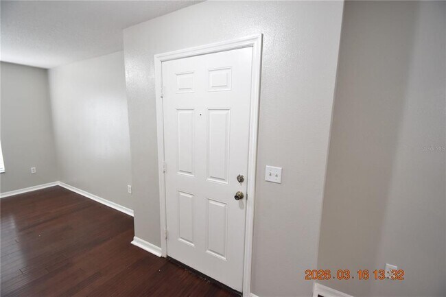 2449 Hibiscus Bay Ln in Brandon, FL - Building Photo - Building Photo