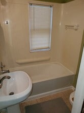 2820 Stinson Blvd NE in Minneapolis, MN - Building Photo - Building Photo