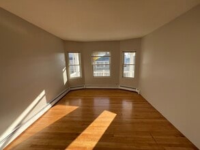 69 Frederick Ave, Unit 69 in Medford, MA - Building Photo - Building Photo