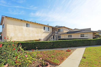 16531 Delton Cir in Huntington Beach, CA - Building Photo - Building Photo