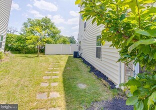 5413 Bristol Grn Wy in Baltimore, MD - Building Photo - Building Photo
