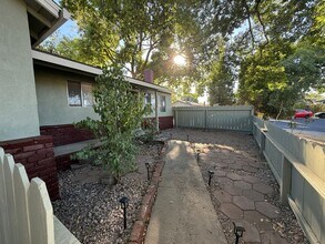 1632 Pimlico Dr in Modesto, CA - Building Photo - Building Photo
