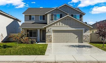 2154 N Bing Ave in Meridian, ID - Building Photo