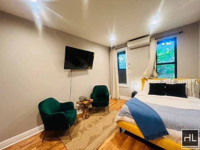 886 Hancock St, Unit 2B